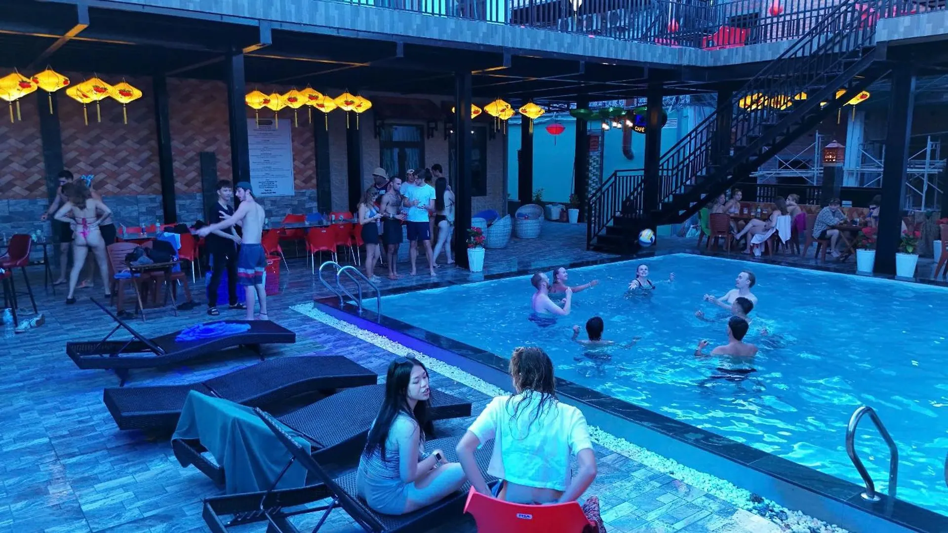 Riverside Hoi An, Dolphins Hostel Vietnam