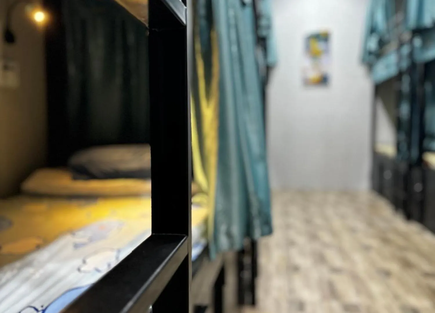 Riverside Hoi An, Dolphins Hostel